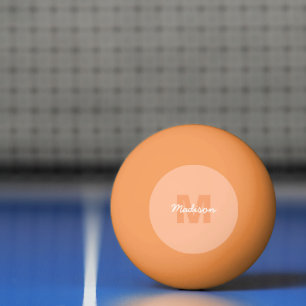 Koel pastelkleurig perzik kleur met aangepaste mon pingpongballen