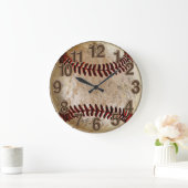 Koel Stone ziet er  uit voor hem Grote Klok (Huis)