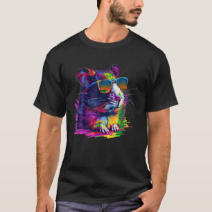Koel uitziende hamster met veelkleurige zonnebril t-shirt