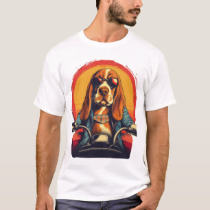 Koele basset hound biker in de zonsondergang t-shirt