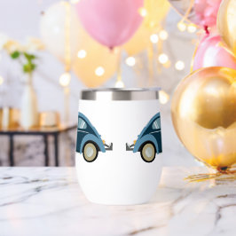 Koele blauwe retro auto met scuffs