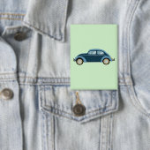 Koele blauwe retro auto met scuffs button (Insitu)