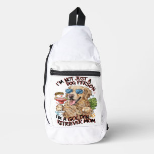 Koele hond met zonnebril nippen drink sling bag