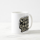 Koffie eerste klas tweede grappige leraar koffiemok (Voorkant rechts)