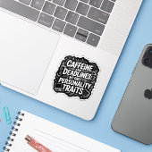 Koffie en Deadlines – Grappige Academische Uitputt Sticker (Laptop met iPhone)