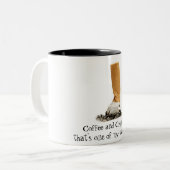 Koffie en sigaretten tweekleurige koffiemok (Voorkant links)
