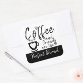 Koffie en vrienden perfecte combinatie zwart vierkante sticker (Envelop)