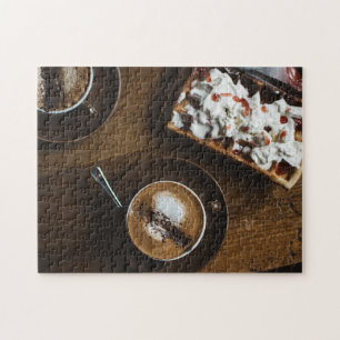 Koffie en waffle ontbijt in bed legpuzzel