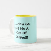 Koffie is God Tweekleurige Koffiemok (Voorkant links)