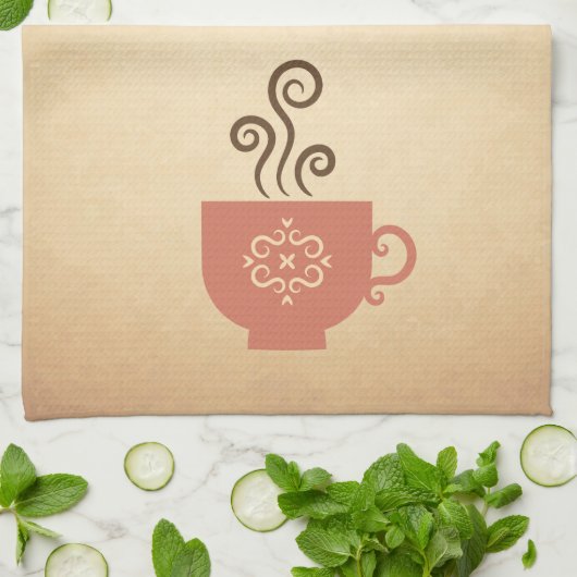 Koffie of thee kopje op verouderde papieren achter theedoek (Gevouwen)