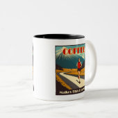 Koffie zorgt ervoor dat dit gebeurt tweekleurige koffiemok (Voorkant rechts)