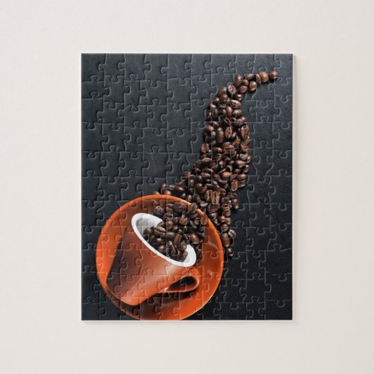 Koffiebeker en gemorste bonen legpuzzel (Verticaal)