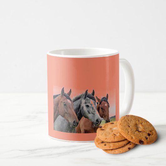 Koffiemok met drie paardenhoofden