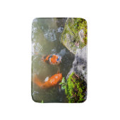 Koivis in een vijver badmat (Voorkant Verticaal)