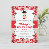 Kokeshi Doll Verjaardag Uitnodiging | Japanse stij (Staand voorkant)