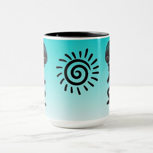 Kokopelli met het inheemse Amerikaanse zonnesymboo Mok (Midden)