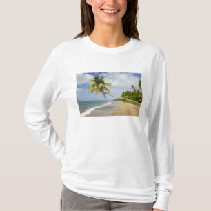 Kokosnoot Grove Beach in Cades Bay, met St. 2 T-shirt