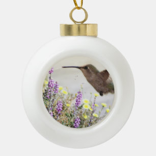 Kolibrie en wilde bloemen Digitale Kunst Keramische Bal Ornament