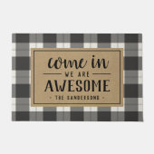 Kom binnen, we zijn Geweldige gepersonaliseerd Deurmat (Voorkant)