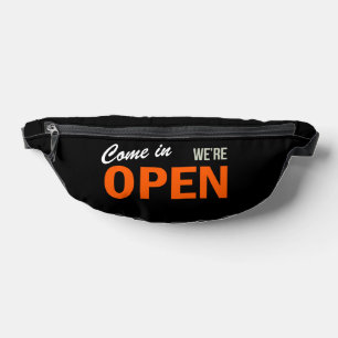 Kom binnen, we zijn open. heuptasje