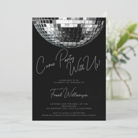 Kom feest zwarte moderne disco bal verjaardag kaart (Staand voorkant)
