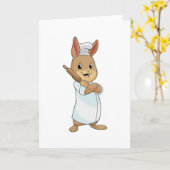 Konijn als bakker met deegroller kaart (Gele Bloem)