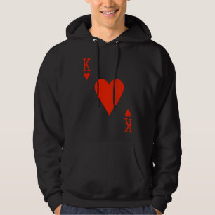 Koning van het hart die zich aanpast aan een paar  hoodie
