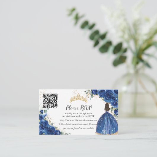 Koninklijk Blauw Bloemen Goud Quinceañera QR Code Informatiekaartje (Staand voorkant)