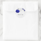 koninklijk blauw en witte bloemen zilver ronde sticker (Tas)