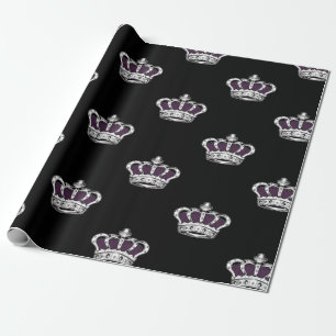 Koninklijk paars kroonpatroon op een vette zwarte cadeaupapier
