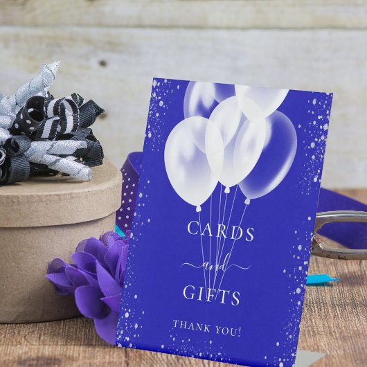 Koninklijke blauwe zilveren witte ballonnen kaarte reclamebord met voetstuk