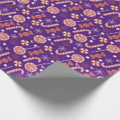Koninklijke paarse kerstsnoepjes en geschenk cadeaupapier (Hoek)