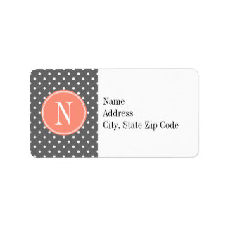 Kool Gray Polka Dot met Coral Monogram Etiket