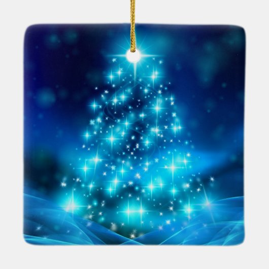 Koolblauwe kerstboom met mousserende lichten keramisch ornament (Achterkant)