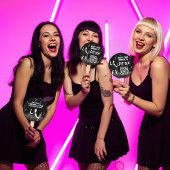 Koop de bruid een Drink Laatste Tour Punk Bachelor Handwaaier