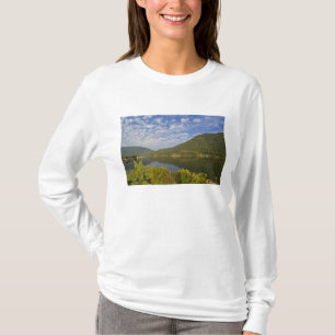 Kootenay Lake in Nelson Brits-Columbia T-shirt