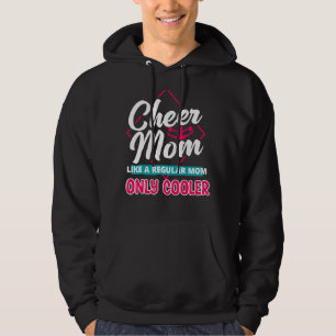 Kop mama als een normale moeder, maar loperder en hoodie
