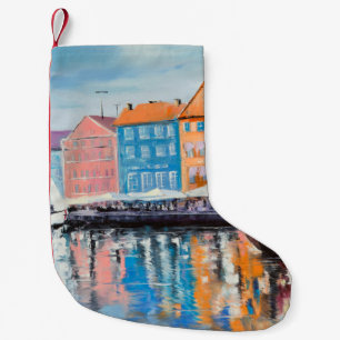 Kopenhagen op een zonnige dag, kleurrijke gebouwen kleine kerstsok