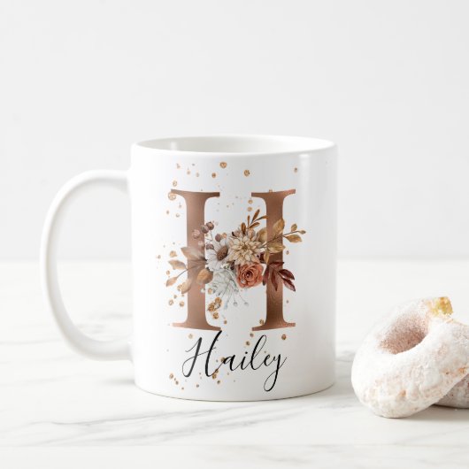 Koper Floral Letter H Monogram Coffee Mok (Met donut)