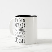 Kopie van een echt geweldige medewerker is moeilij tweekleurige koffiemok (Voorkant links)