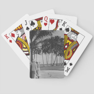 Koppel onder boom pokerkaarten