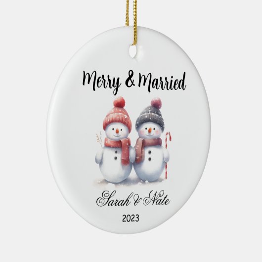 Koppels Sneeuwman Vrolijk & Getrouwd Bruiloft Keramisch Ornament (Rechts)