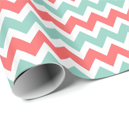 Koraal en Aqua Zigzag Chevron Stripes Cadeaupapier (Rol Hoek)