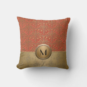 Koraal en Gouden Monogram Damast Patroon Kussen