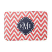 Koraal en marine Chevron Monogram Badmat (Voorkant)