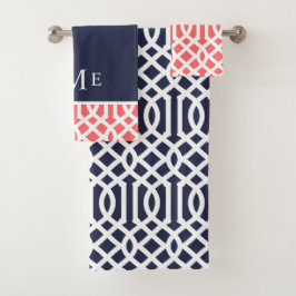 Koraal en marine Trellis Monogram Bad Handdoek