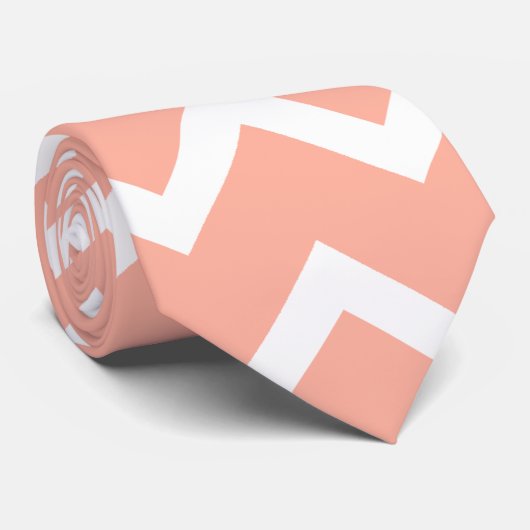 Koraal en wit Zig Zag Pattern. Stropdas (Opgerold)