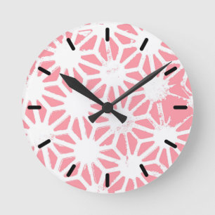 Koraal geometrisch patroon ronde klok