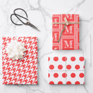 Koraal rode horsthoek monogram polka dot inpakpapier vel