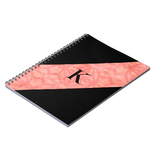 Koraal Roze Batik en Zwart Monogrammed Notitieboek (Linkerzijde)